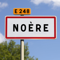 Afleveringplaatje van The middle of Noère
