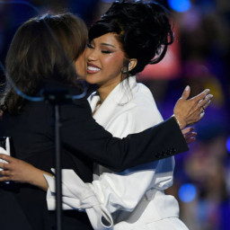 Afleveringplaatje van cardi b Kamala Harris rally