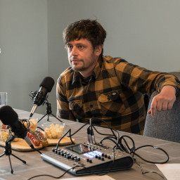 Afleveringplaatje van 8. Bart Wolput: studentikoos, scherp en sociaal