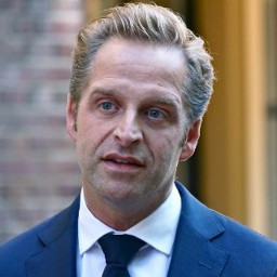 Afleveringplaatje van GeenStijl Daghap | 03-03-2021 - Hugo praat weer