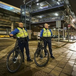 Afleveringplaatje van NieuwNieuws van de dag | 20-01-2021 - De avondklok komt