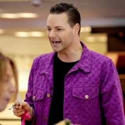 Afleveringplaatje van NieuwNieuws van de dag | 18-11-2020 - Het zit Fred van Leer niet mee