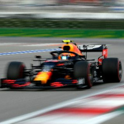 Afleveringplaatje van NieuwNieuws van de dag | 27-09-20 - Max Verstappen eindigt tweede in Rusland