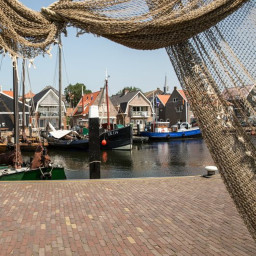 Afleveringplaatje van #42 Een vrolijke podcast met Pieter Spinder en Myrna Hoed over dat er meer mogelijk is dan je denkt.