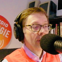 Afleveringplaatje van Over Studio Energie in 2024, Vriend van de Show worden en...het boek