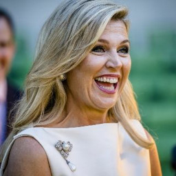 Afleveringplaatje van GeenStijl Daghap | 09-09-2022 Onze Queen for hire!