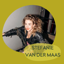Afleveringplaatje van 126 - Stefanie van der Maas - Zombie content - Male Gaze - Schijt