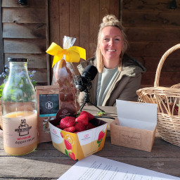 Afleveringplaatje van Aan de Tuintafel met Inge Demuynck van Metgezel