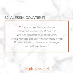 Afleveringplaatje van 82. Alessia Couvreur (Stilgeboorte, rouw en een fertiliteitstraject met PGT)