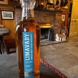 Afleveringplaatje van Drop or Dram de whisky podcast: Limavady Irish whiskey , boten en geheime maturation rooms