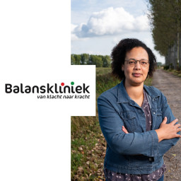 Afleveringplaatje van #199 - Fiona Hack, over ouderpijn, schrijven en vooroordelen