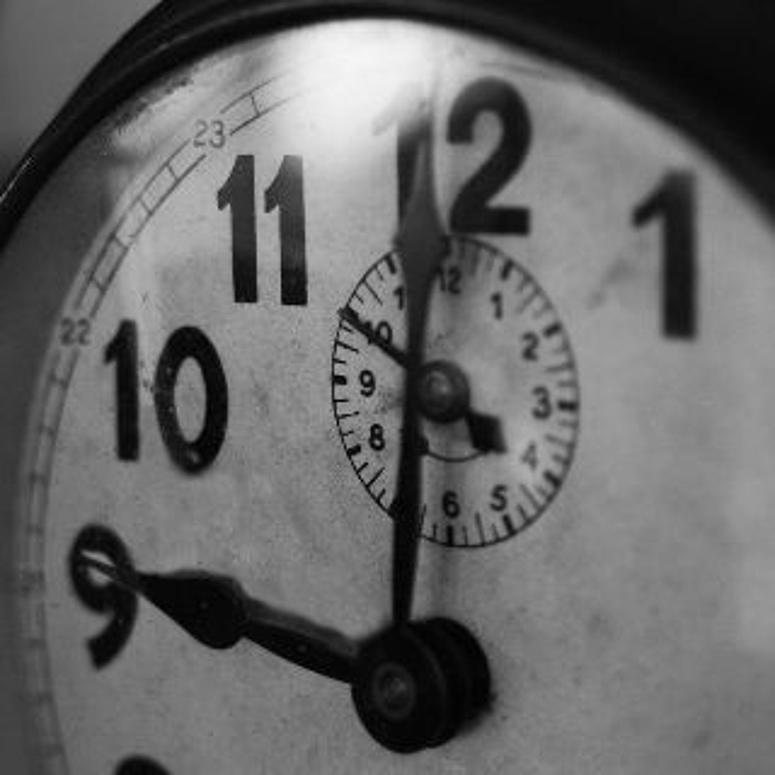 Afleveringplaatje van NieuwNieuws van de dag | 16-02-2021 - Bye bye avondklok (for now)