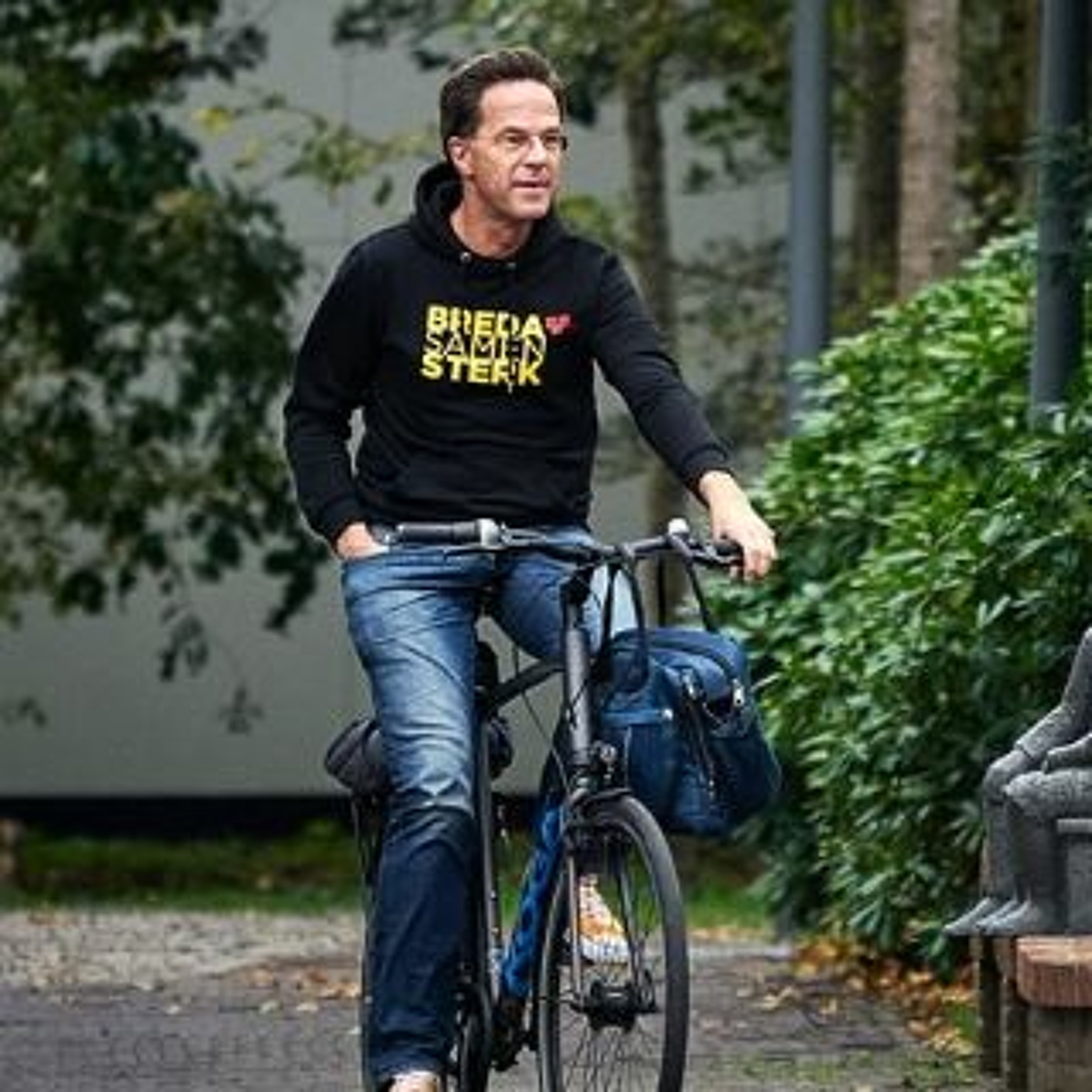 Afleveringplaatje van NieuwNieuws van de dag | 26-10-2020 - Nog geen nieuwe coronamaatregelen