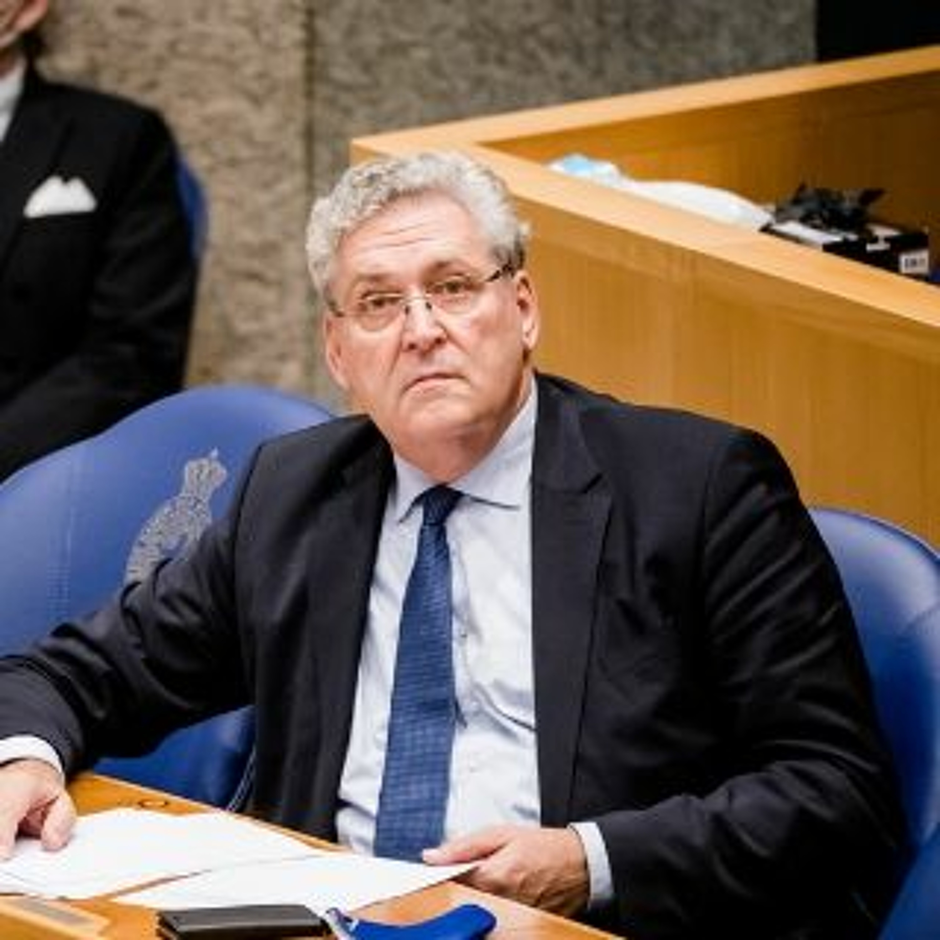 Afleveringplaatje van NieuwNieuws van de dag | 18-10-2020 - Krol stapt weer op