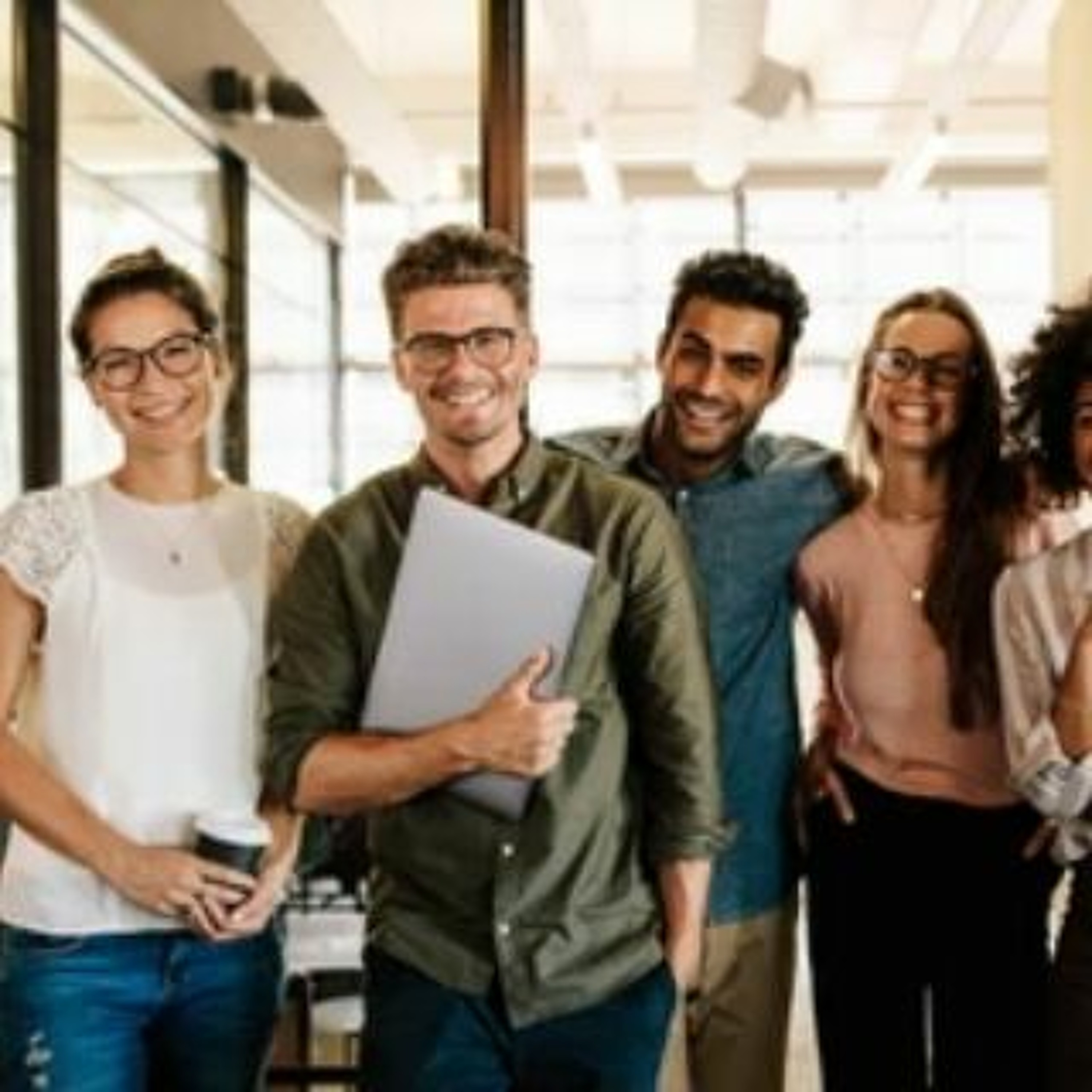 Afleveringplaatje van GeenStijl Daghap | 19-11-2022 - Millennials draaien doorrrrrr